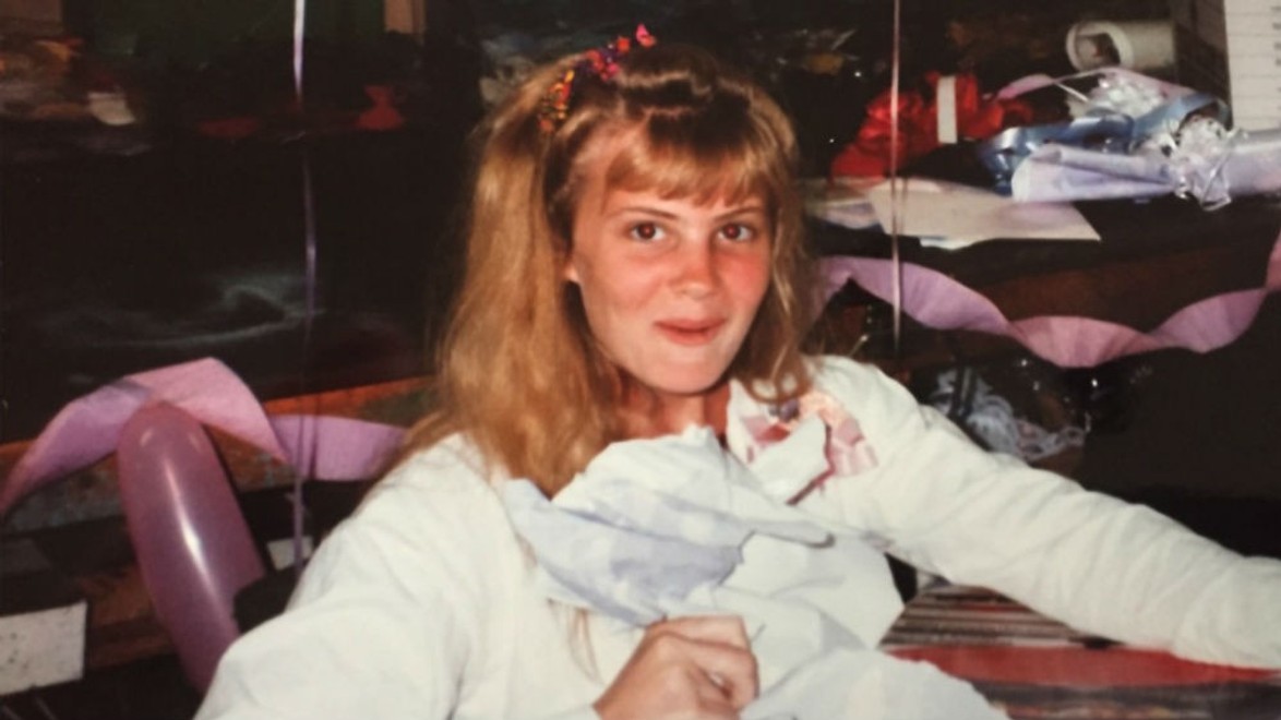 Spoznávate krásnu herečku? Mnohým sa z nej teraz podlamujú kolená!