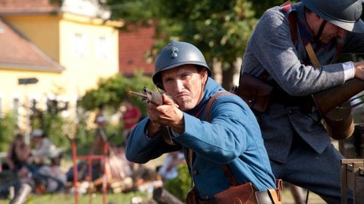 Koleník ako český legionár: Užíva si streľbu a učí sa jazdiť na koni! FOTO
