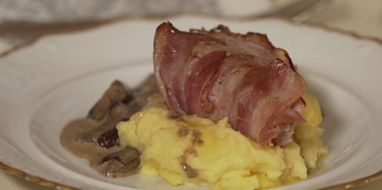 Hlavné Jedlo:  V kabátiku