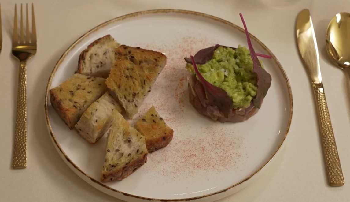 PREDJEDLO - Tuniakový tatarák s avokádom