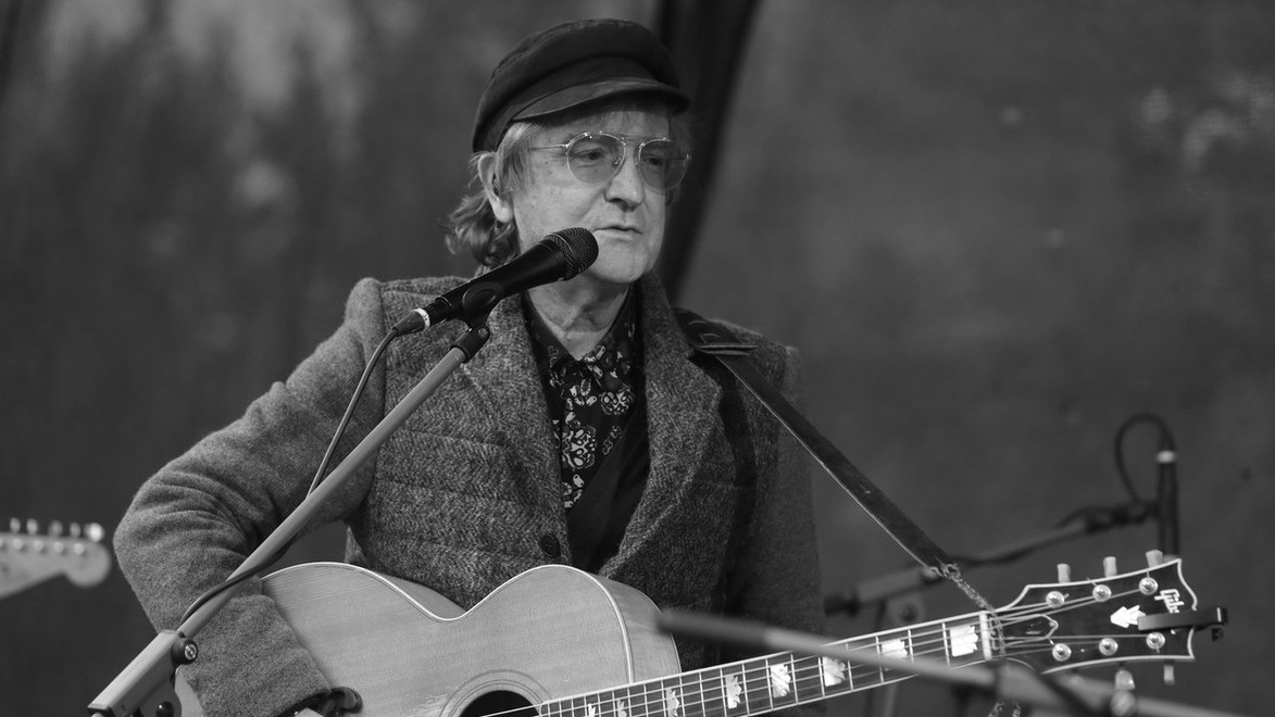 Nenahraditeľná legenda s nezameniteľným hlasom: Pripomeňte si najväčšie hity Miroslava Žbirku († 69)!