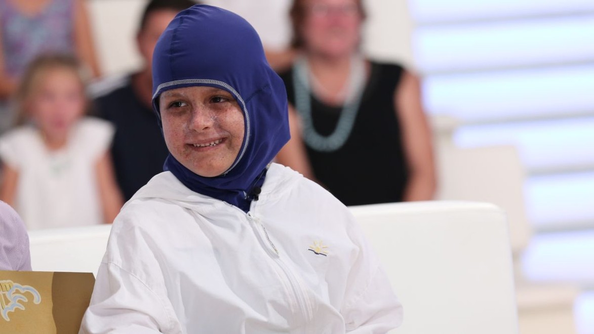 Tomáško po rokoch vystúpil z tmy: Vďaka špeciálnemu obleku konečne žije ako zdravé deti!