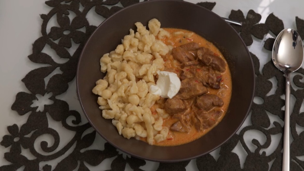 Hlavné jedlo: Kalimero na červeno