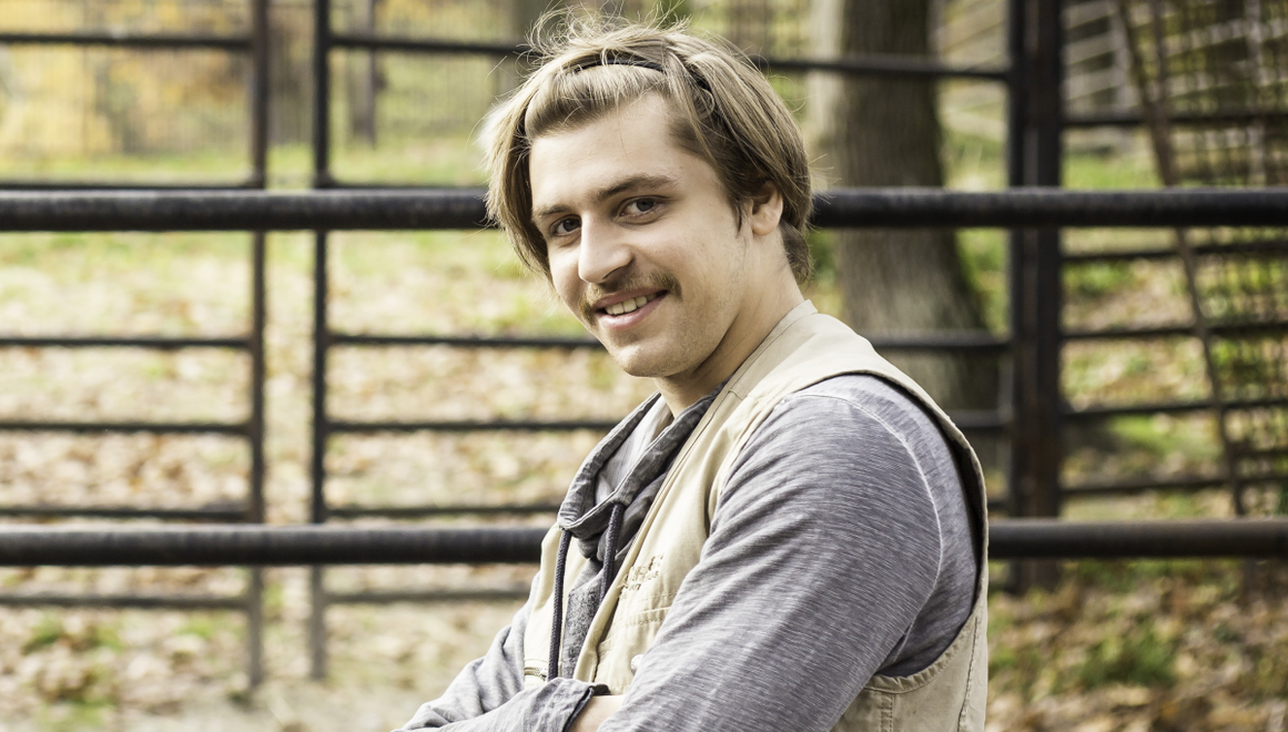 Ičo sa poneviera po ZOO v dlhom kabáte ako "úchyl": Čo sa s ním porobilo?