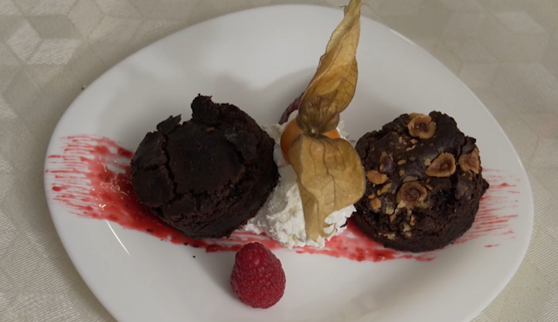 Dezert: Pól na pól a horké.