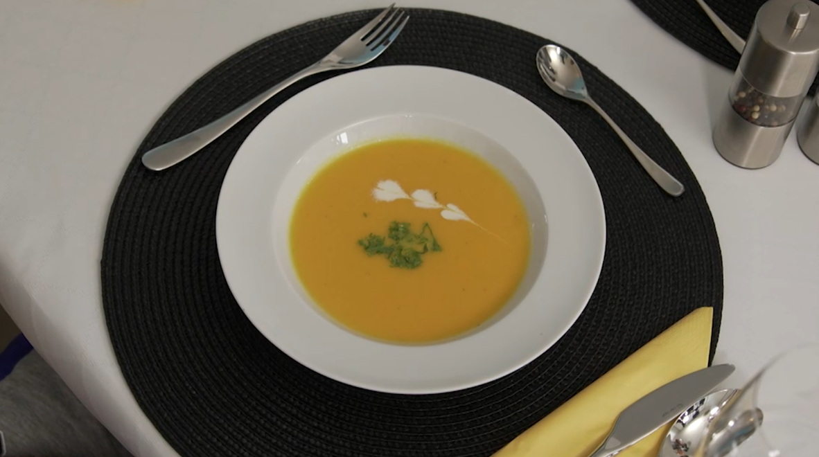 Polievka: Oranžovožltá