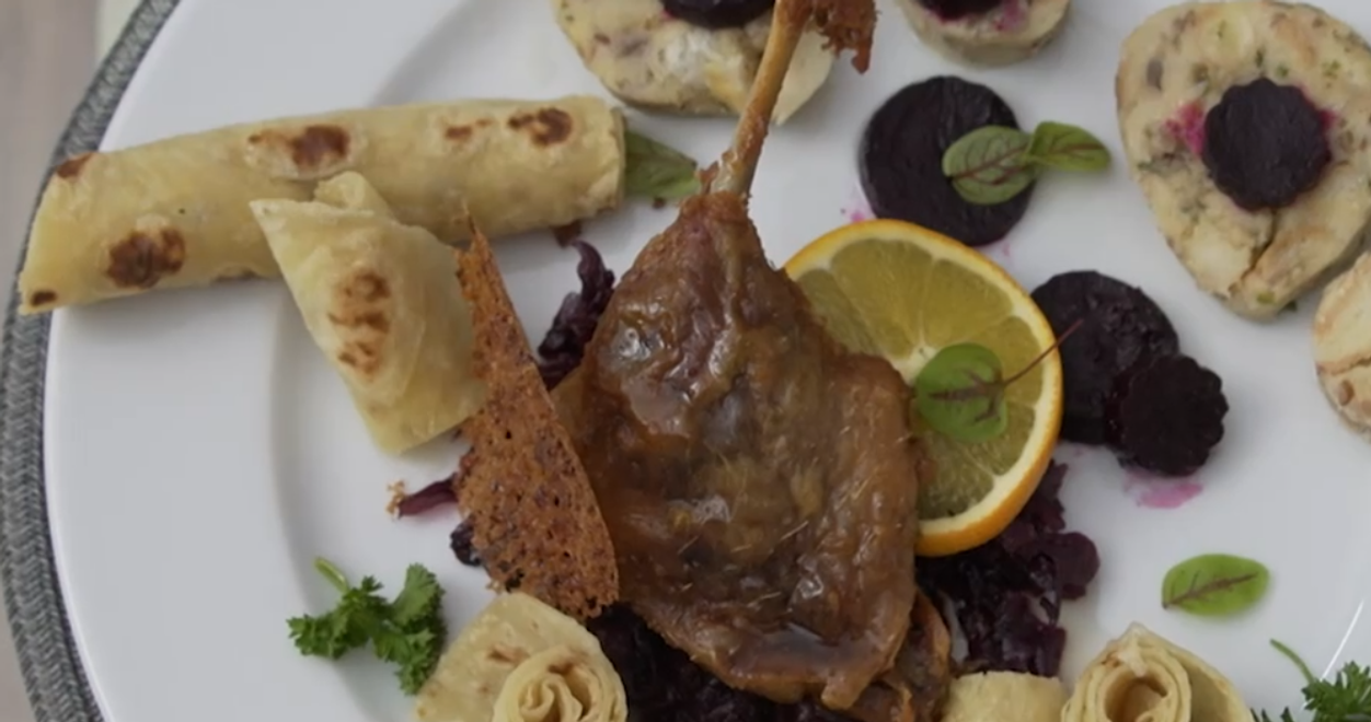 Hlavné jedlo: Pani Zobáková