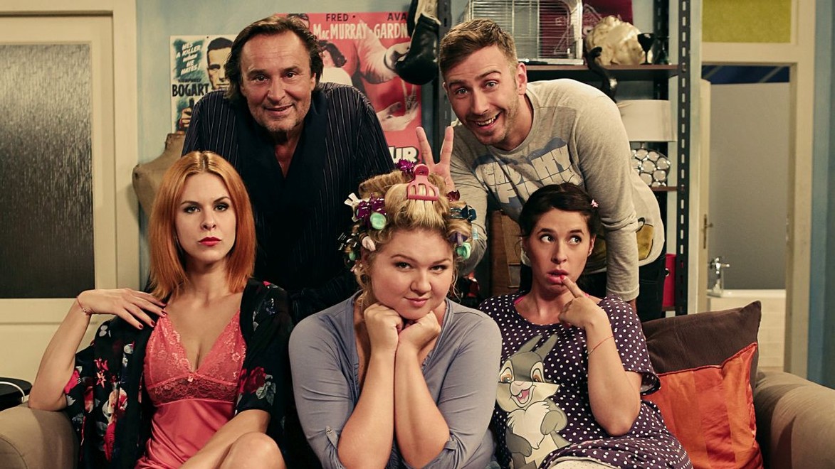 Smiech cez slzy v novom komediálnom seriáli: Na čo sa môžete tešiť vo Svete podľa Evelyn?