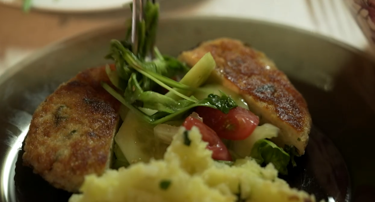 Hlavné jedlo: Mletô, pečetô