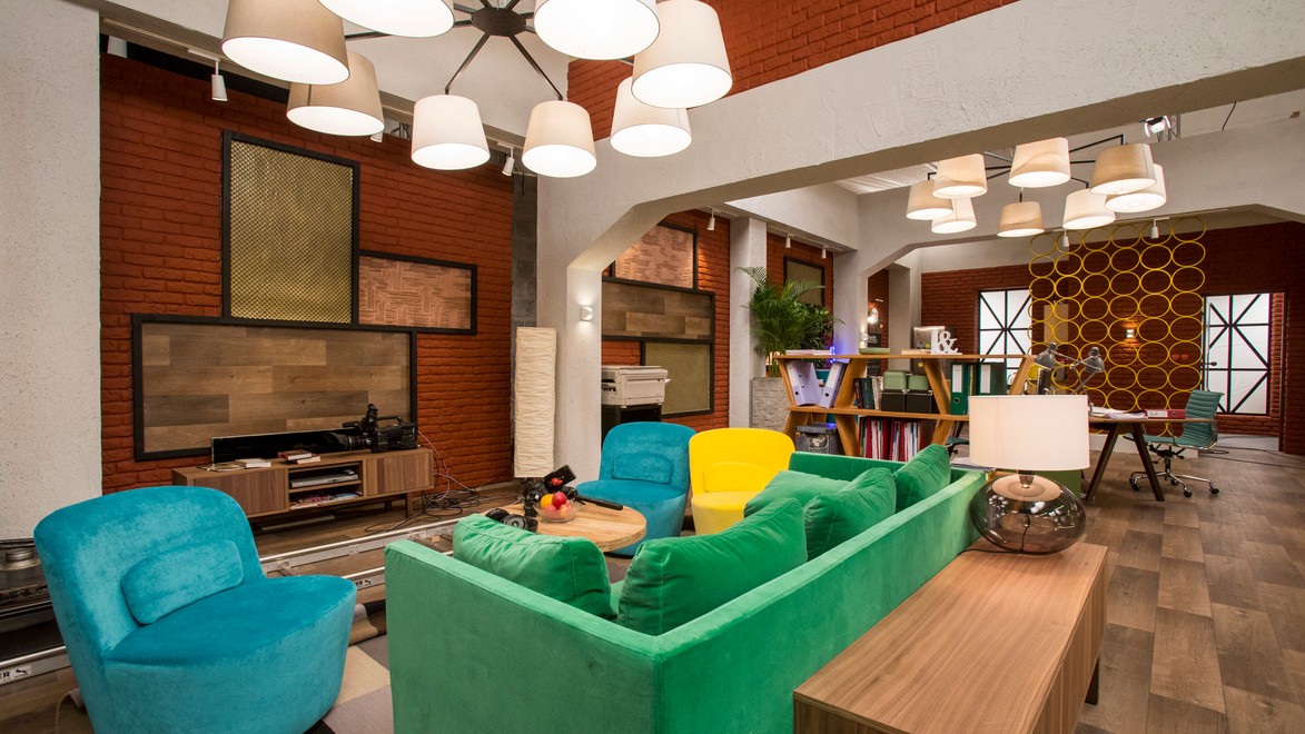 Ochrancovia si užívajú luxus. V týchto priestoroch nakrúcajú nový seriál