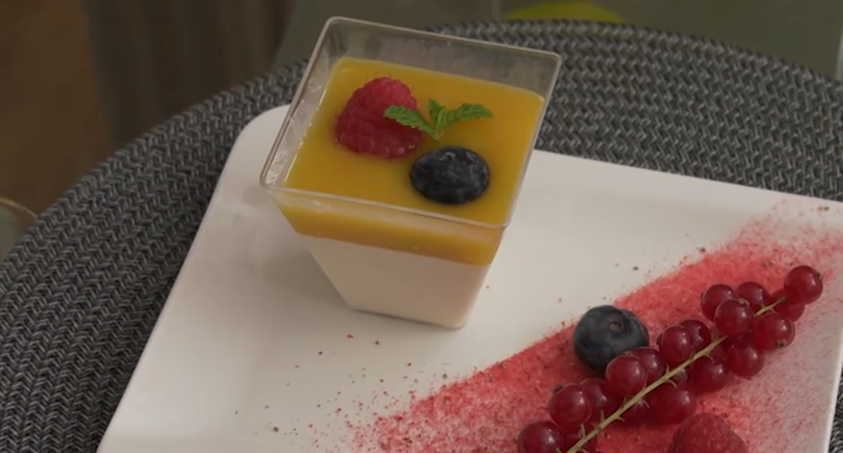 Dezert: Smotana z Piemontu