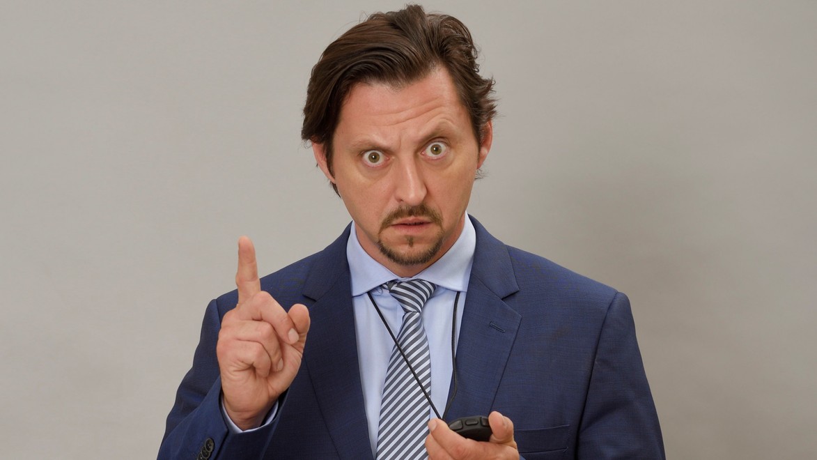 ALEXANDER – MINISTER ŠKOLSTVA