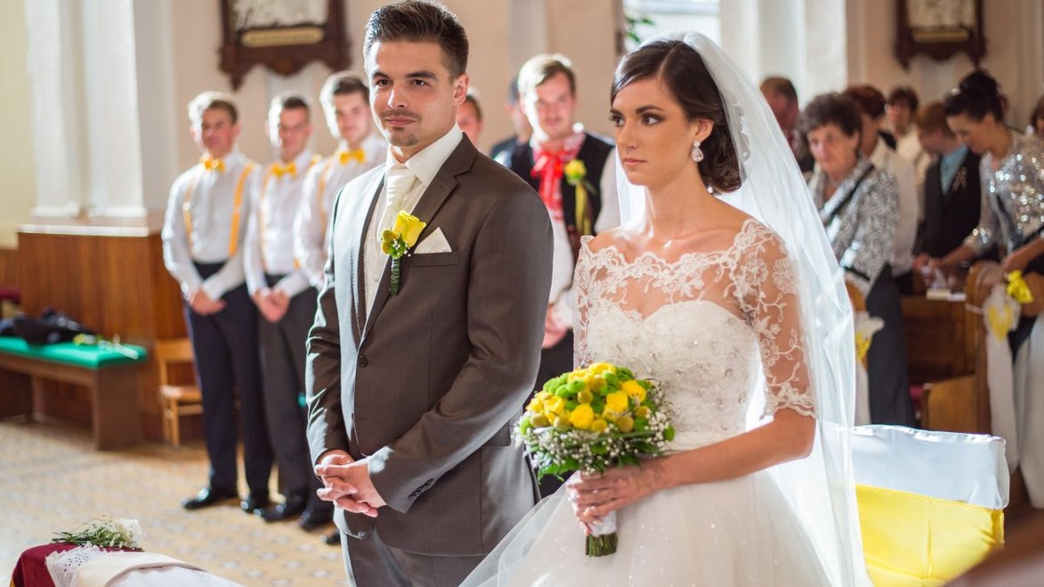 Najväčší sukničkár z Veľkého Petrovca je v chomúte: Oženil sa „Ronaldo“!