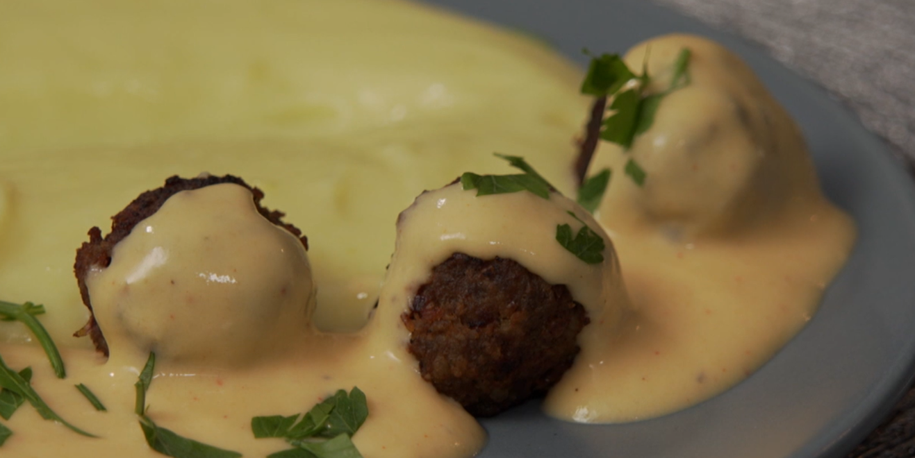 Hlavné jedlo: Köttbullar
