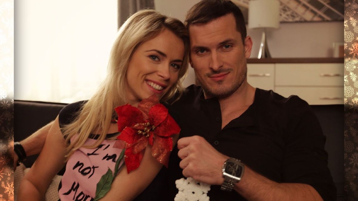 Vianoce a vaše obľúbené postavy z Paneláku: Fotili sme pre vás hercov a tu je výsledok!