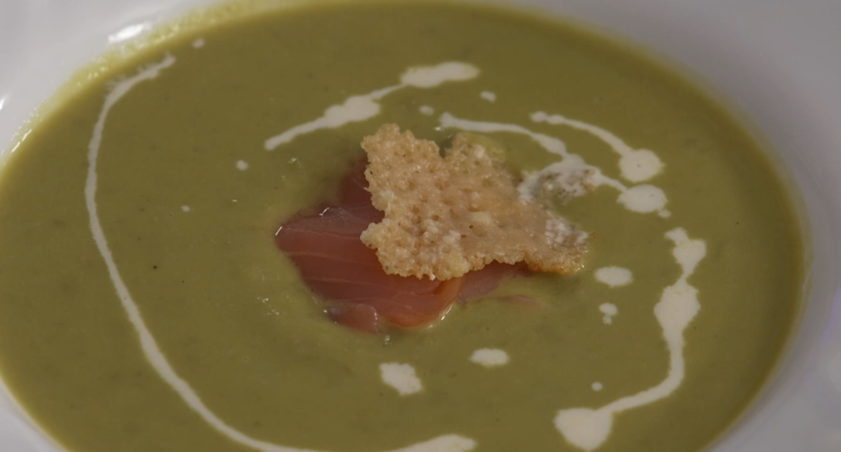 Polievka: Ružové v brčálu