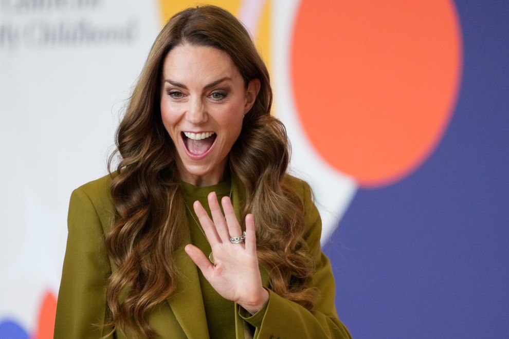 Kate Middleton v tomto outfite u žien úplne pohorela: Vyzerá ako...Veď sa pozrite!