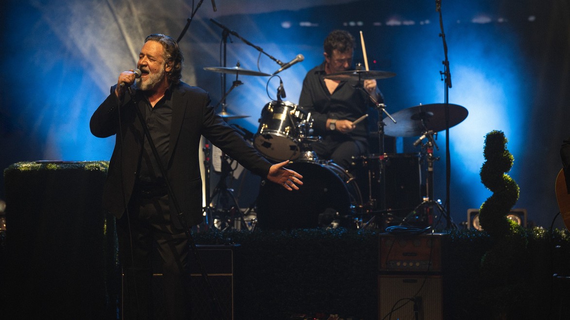 Gladiátor Russell Crowe vystúpi 24. mája 2027 na Bratislavskom hrade