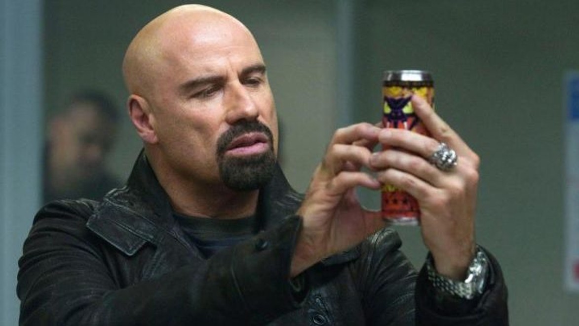 Travolta bude mať Zlaté oko!