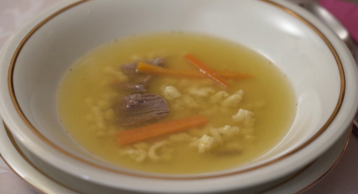 Polievka: Nedeľná chvíľka poézie