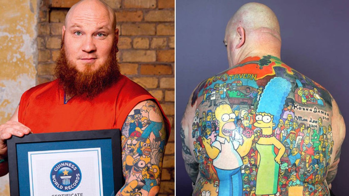 Simpsonovci podnietili šialené rekordy: Jeden muž si na chrbát vytetoval viac ako 200 kreslených postáv!