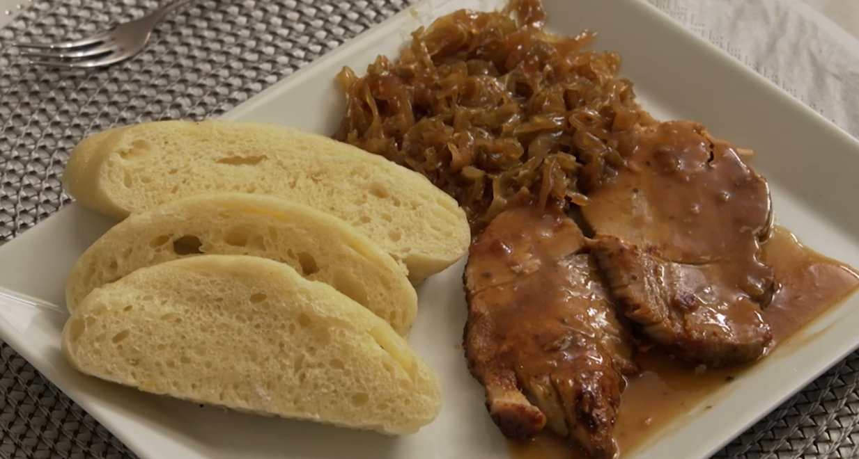 Hlavné jedlo: Na Slovensku po česky!