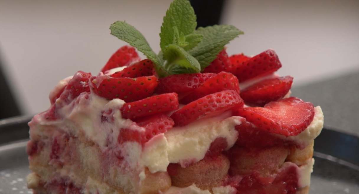 Dezert: Ružová kocka