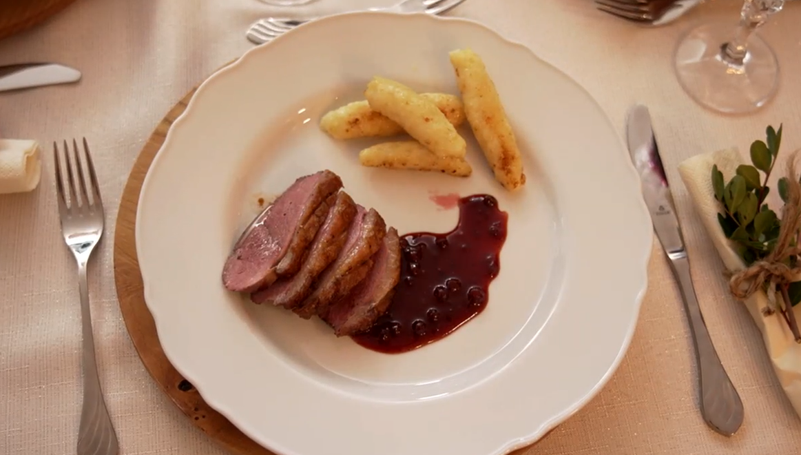 Hlavné jedlo: Opiecť, upiecť, narezať...