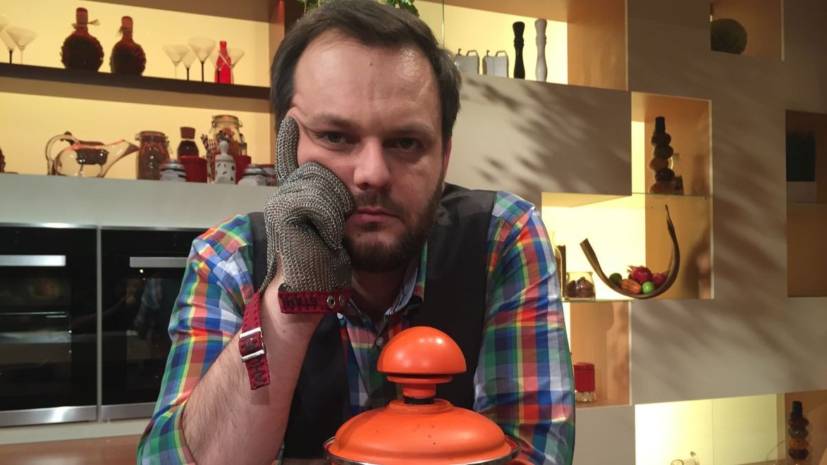 Prekvapenie v štúdiu Mojej mamy: Vystrieda Juniora kolega z rádia?