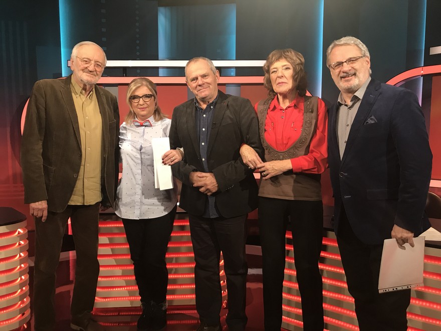 Nahnevaný divák poslal do Sedmičky list: Čo ho pobúrilo na glosátoroch?