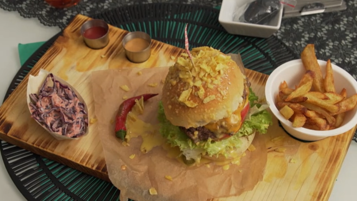 Hlavne jedlo: Keby nebolo rukavíc, boli by ste ako svinky