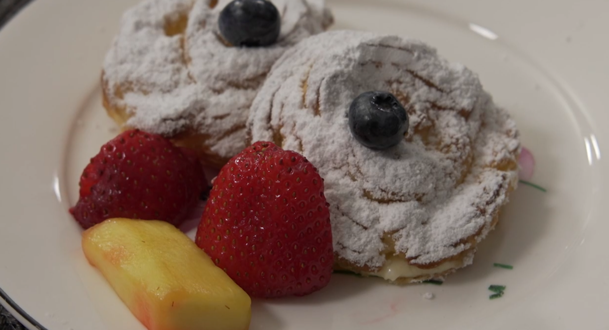 Dezert:  Veterno až práškovo ....