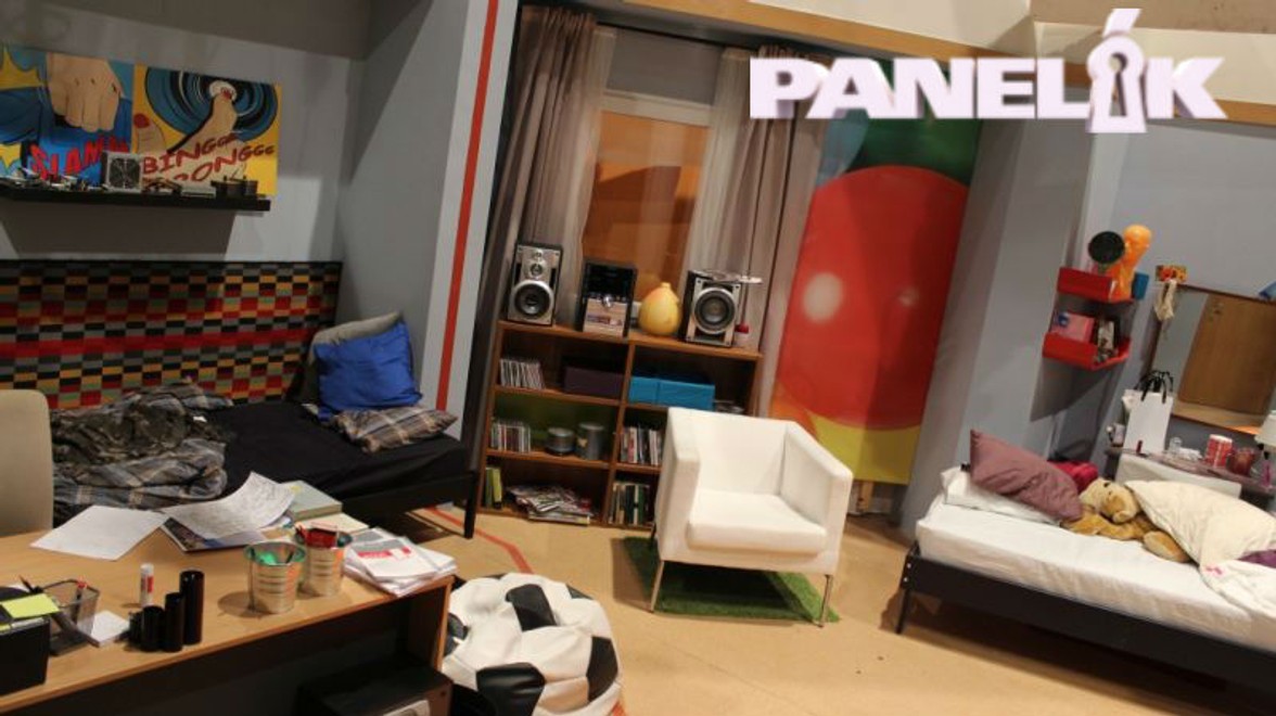 Máme fotky z tajomnej izby v Paneláku na treťom!