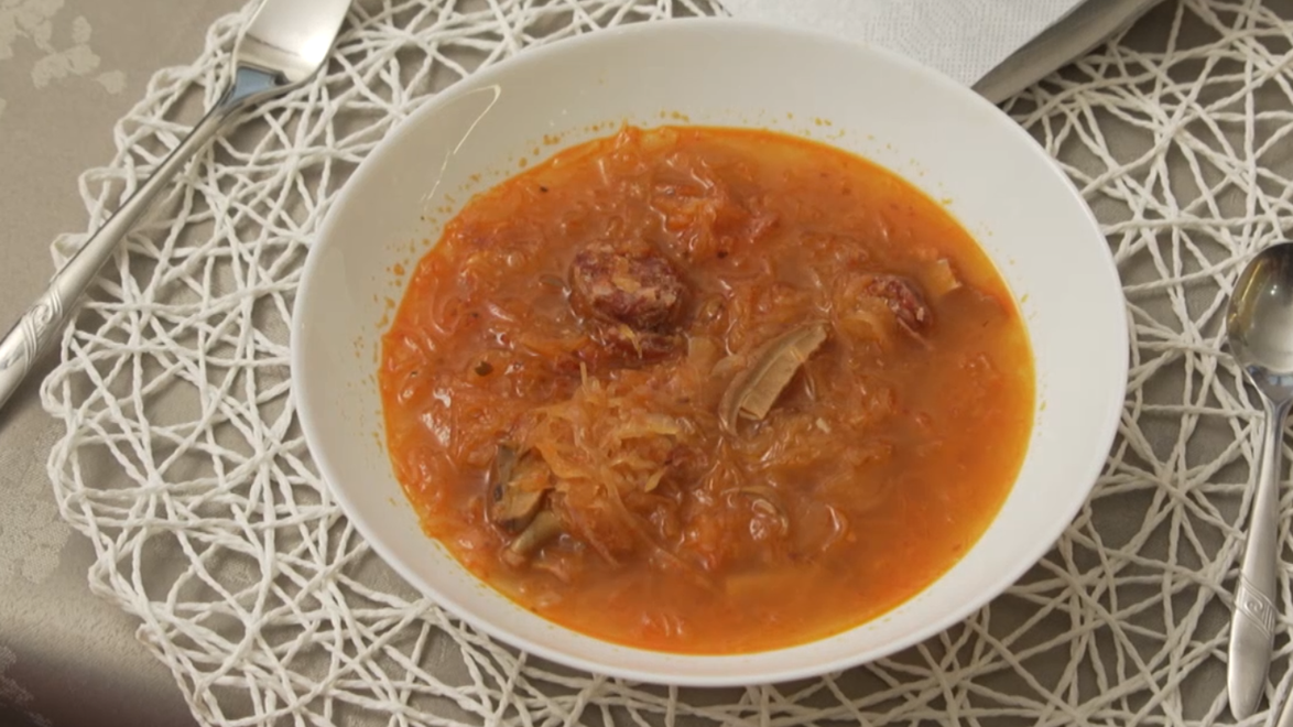 Polievka: Pod rozsvieteným stromčekom