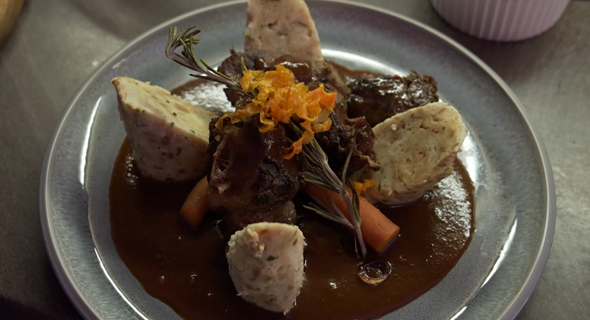 Hlavné jedlo: Červená pomsta za minulosť!