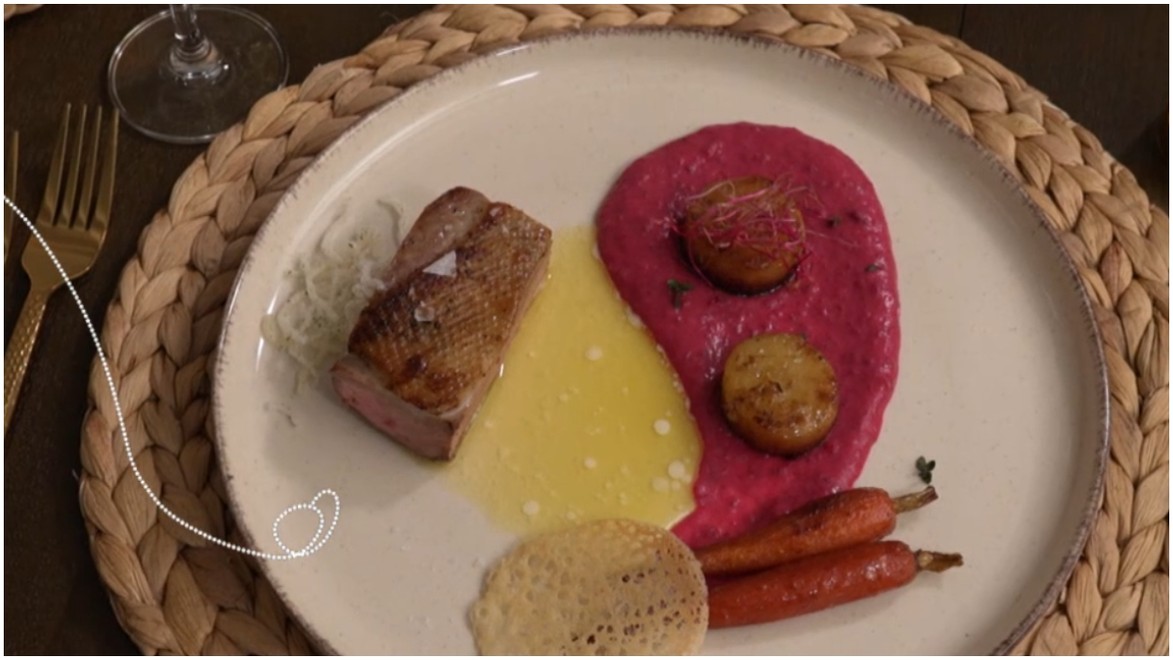 Hlavné jedlo: Dze nemože kačurisko, tam šestru pošle