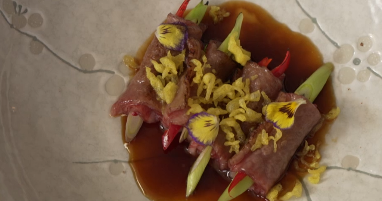 Predjedlo: Podáva sa japonská masáž