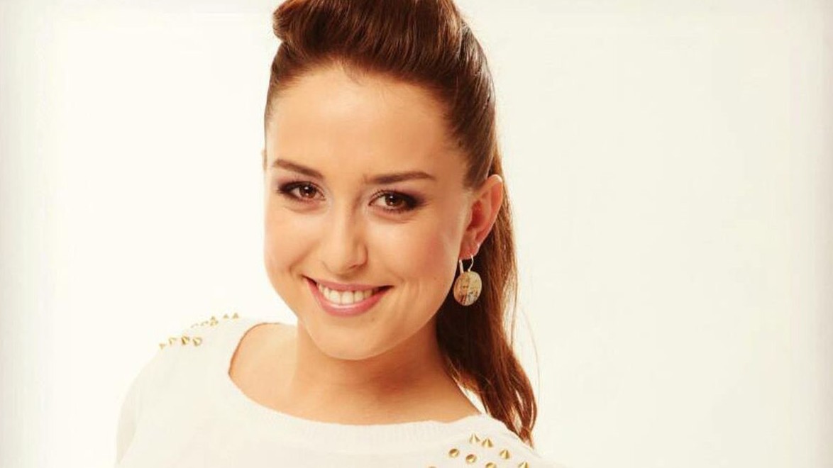 Z recepčnej je sexi zvodkyňa: Peťa Bubeníková z Paneláku hviezdi vo videoklipe!