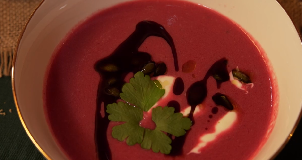 Polievka: Červená nucifera