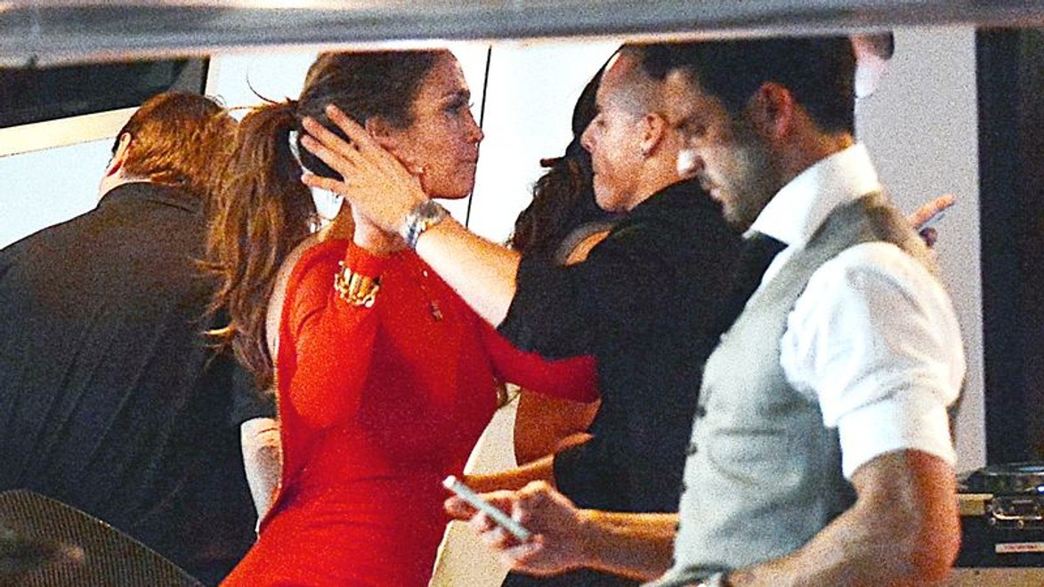 J-Lo oslavuje so svojím zajačikom