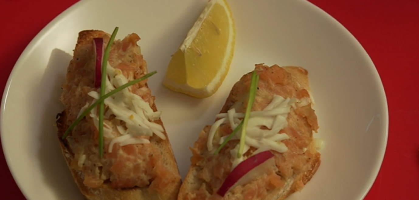 Predjedlo: More z pod dymovej clony