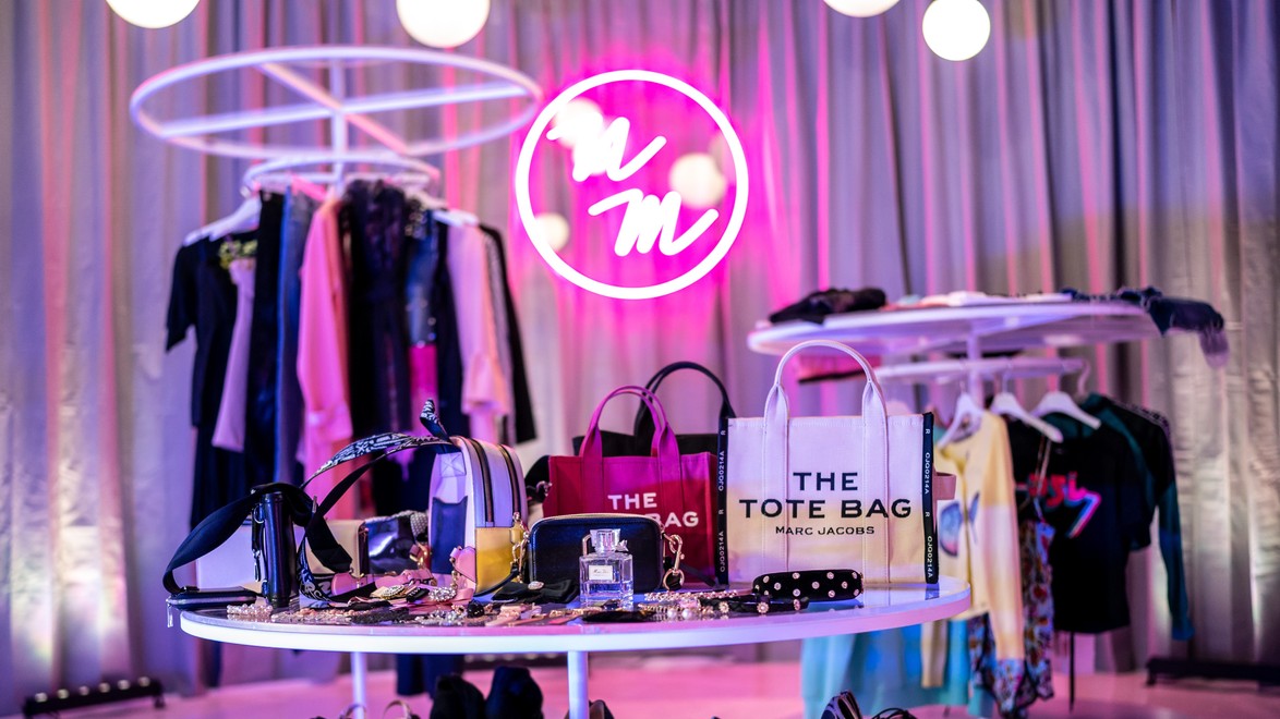 Chcete sa na dovolenku zbaliť naozaj úsporne? S týmito 6 kúskami si vystačíte na týždeň!