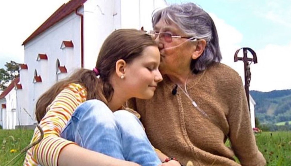 Zomrela babička Helenka zo Siedmeho neba: Rozboril sľubuje pomoc jej vnučke Nelke