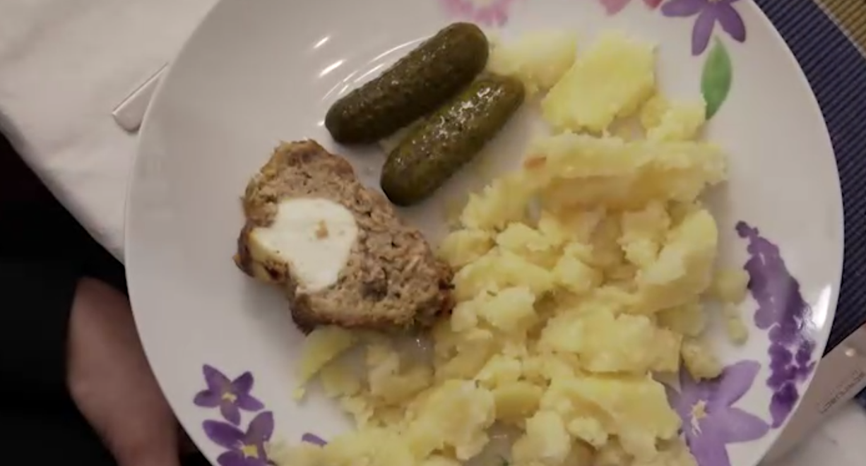 Hlavné jedlo: Paseka na krumpli