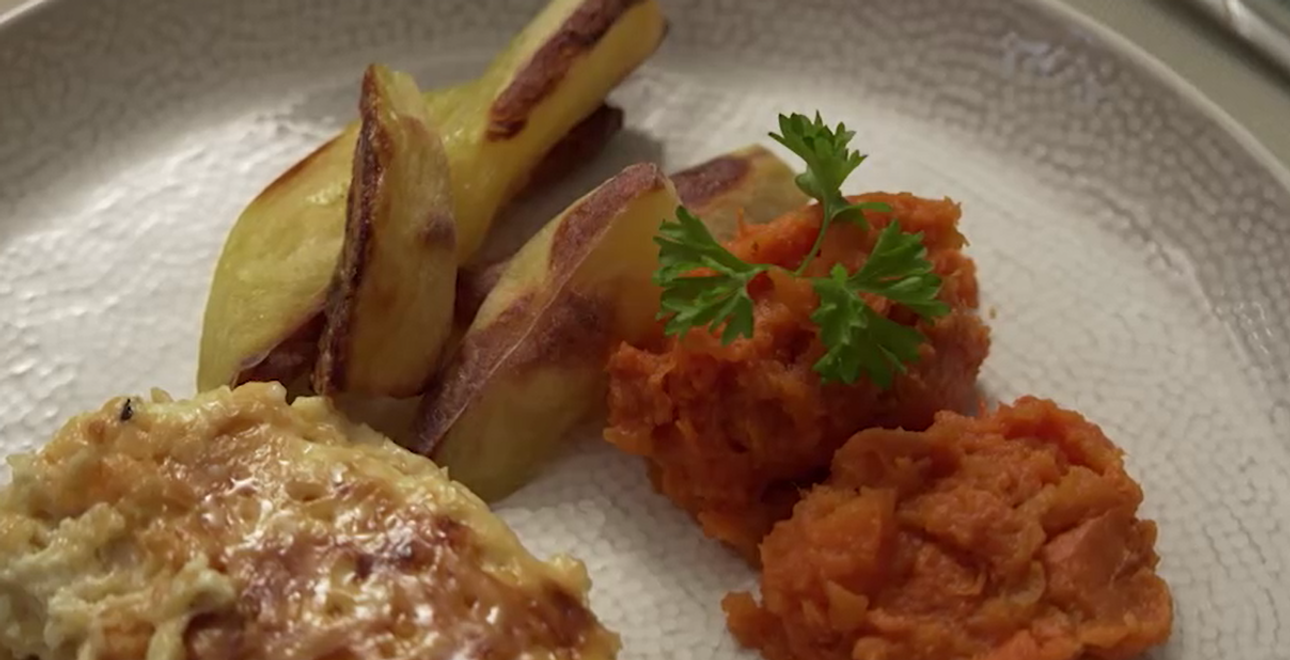 Hlavné jedlo: Oranžové slnko a obloha biela