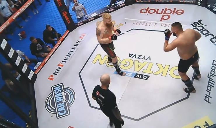 120 kg na oboch stranách, súboj Kiraly vs. Výbošťok